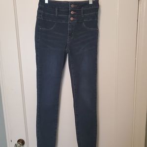 High waisted jeans